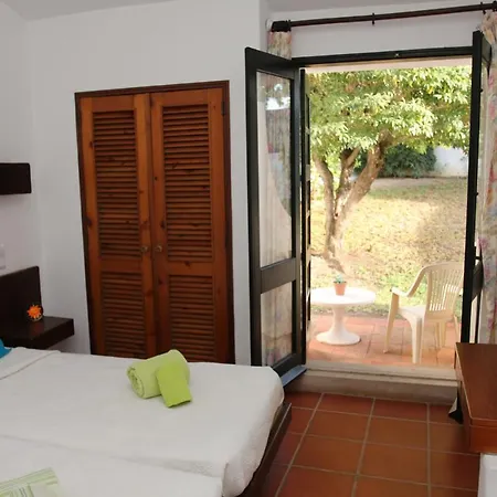 Villa Jacaranda - 550m From The - Free Wifi - By Bedzy Albufeira