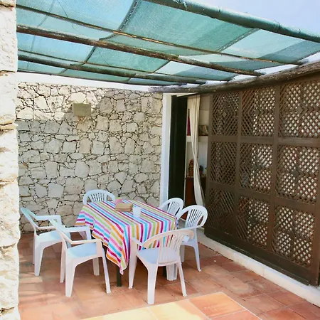 Jacaranda - 550m From The - Free Wifi - By Bedzy Villa