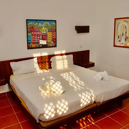 Jacaranda - 550m From The - Free Wifi - By Bedzy Вілла