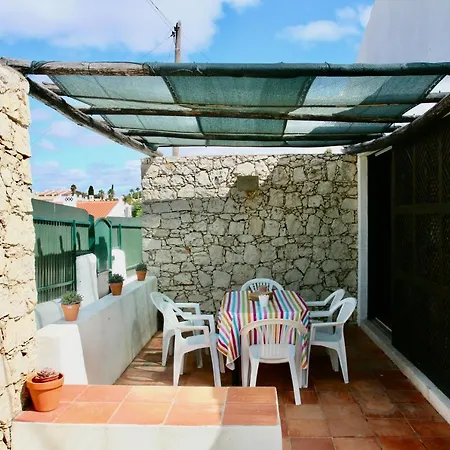 Jacaranda - 550m From The - Free Wifi - By Bedzy