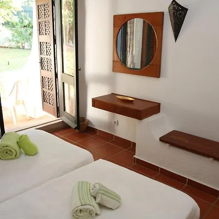 Jacaranda - 550m From The - Free Wifi - By Bedzy Вілла *